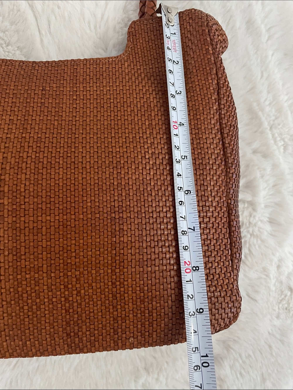 FALOR Brown Woven Leather Shoulder Bag - Picture 15 of 16